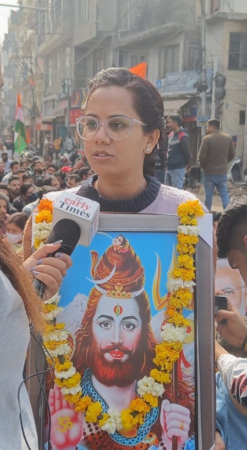 kpsunite's tweet image. Kashmiri Pandit Apne Haq Ke Liye Hain Lad Rahe...
MahaShivratri Ke Dino Bhole Ka Naam Leke Apne Vetan Ki Maang Kar Rahe...
Hum Saath Hai Unke Khade, Jammu Mein Woh Apne Haq Ke Liye Datt Ke Khade Rahe...

#Relocation 
#PMPackageEmployees 
#ReservedCategoryEmployees