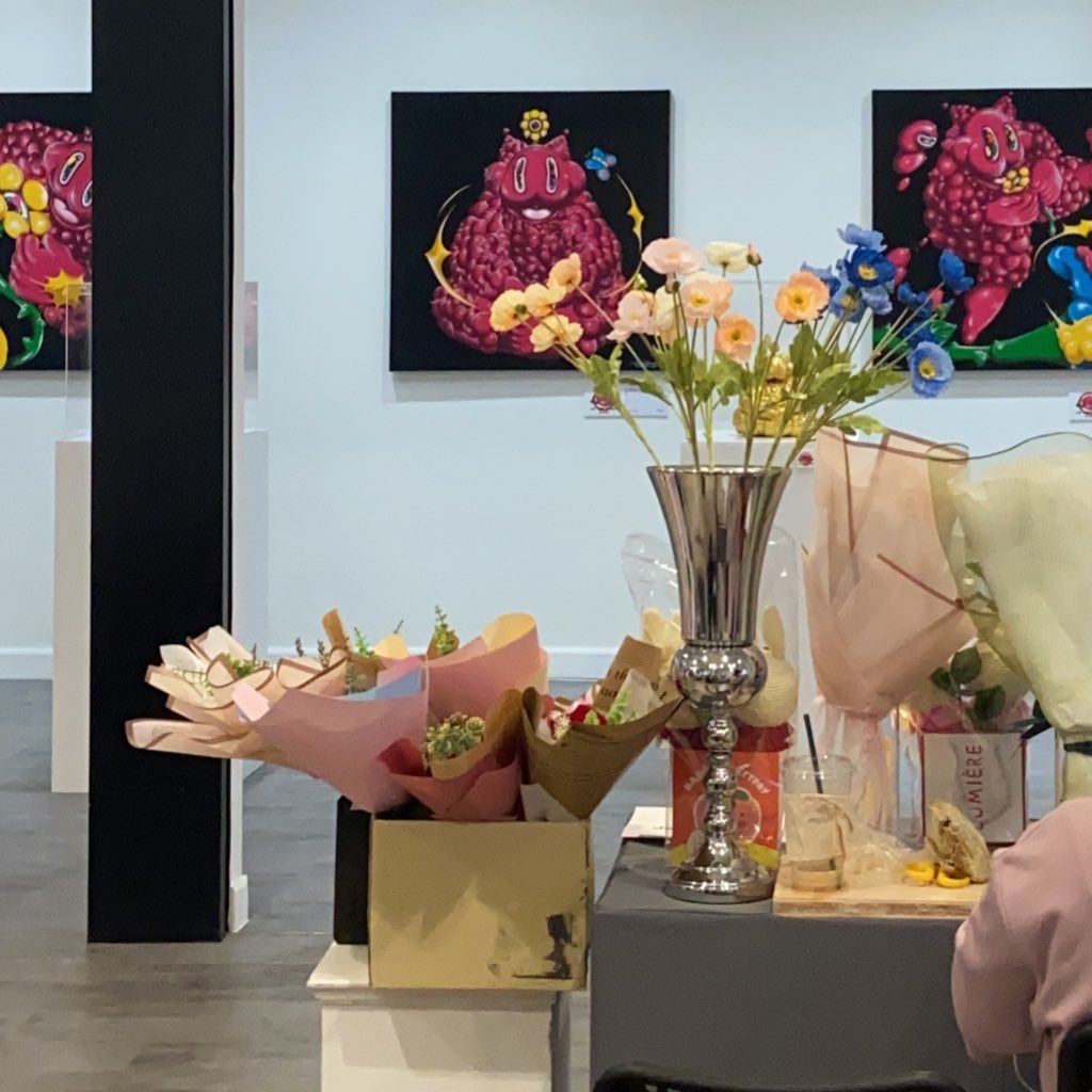 a_carrot_bagel's tweet image. เดินชมผลงานสวย ๆ &amp;amp; Art Market at Mrt พหลโยธิน 🧢🍝🧼🧁

#MetroArt #Mrtพหลโยธิน ✿