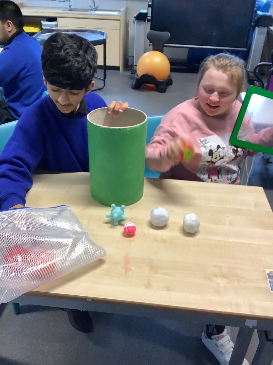 NorthRidgeSch's tweet photo. Class Crossfell enjoyed Children’s Mental Health Awareness Week. Students spent time connecting with each other and thinking about who makes them feel safe. They also explored our new Student Friendly Wellbeing Policy and made a poster to display in class.#CMHA #letsconnect https://t.co/t1Wss1ApQP