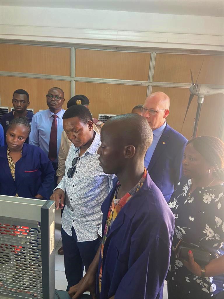 CanHCKenya's tweet photo. 1/2 #Canada π¨π¦ is supporting #Kenyaβs π°πͺ #BottomUpDevelopment through support to skills training for future jobs with partners @CICan_Kenya and the @kenyacoastnpoly. https://t.co/iLGR1KtR7r