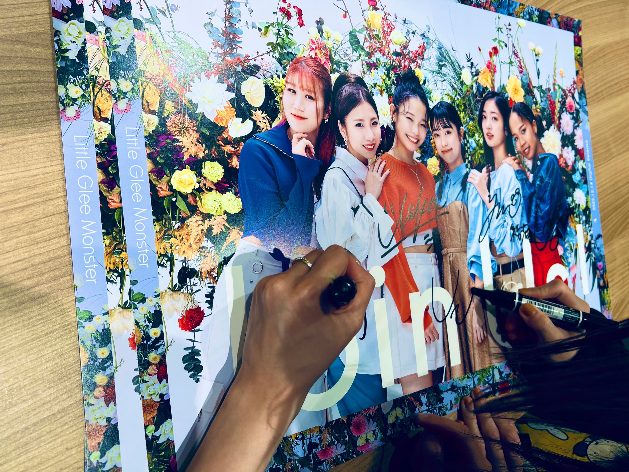 Little Glee Monster Join Us! 直筆サイン入りポスター - メルカリ