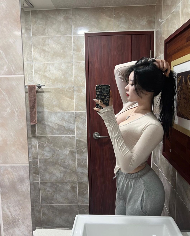 看见妈妈不点赞的jb短一半 ！
#女s #四爱 #女王 #原味 #男m