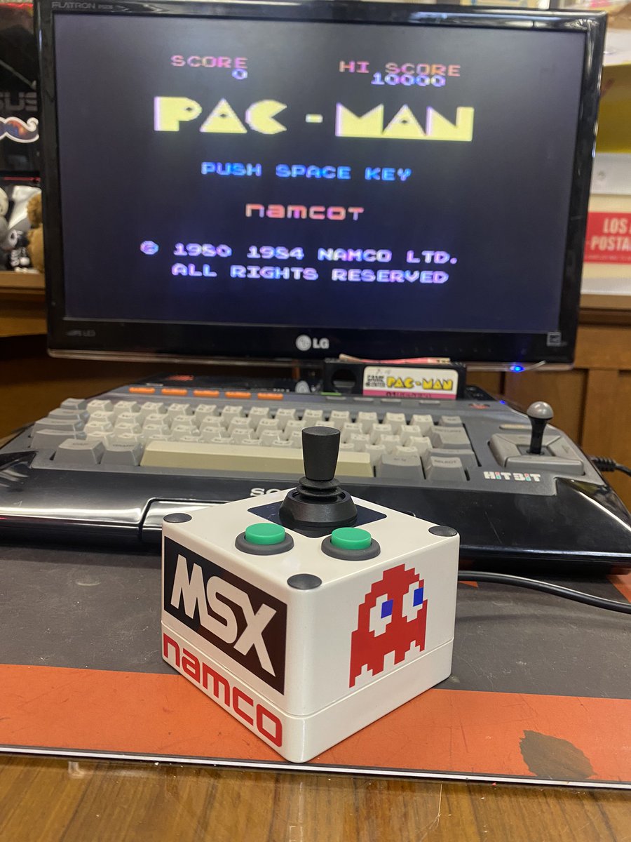 infinity5750's tweet photo. Just built a Joystick for the MSX, I built it the same way I built it for Apple II before.
https://t.co/NPy04WxXou
#MSX #SatanicMacClub #KerossMacMods https://t.co/IRFwUIP5LZ