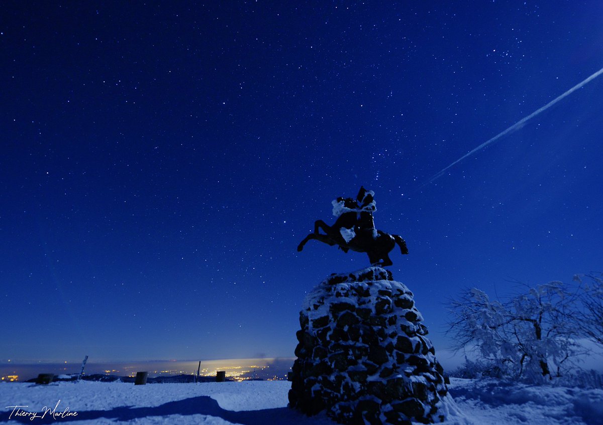 🌙✨ La magie du #BallondAlsace de nuit par Thierry Marline

Ce jeudi 16 février, c'est #descente aux #flambeaux à la Gentiane ! Pour l’occasion le téléski de la petite gentiane restera ouvert au public jusqu’à 18h00

<a href="/Departement_90/">Département du Territoire de Belfort</a> #ski #neige