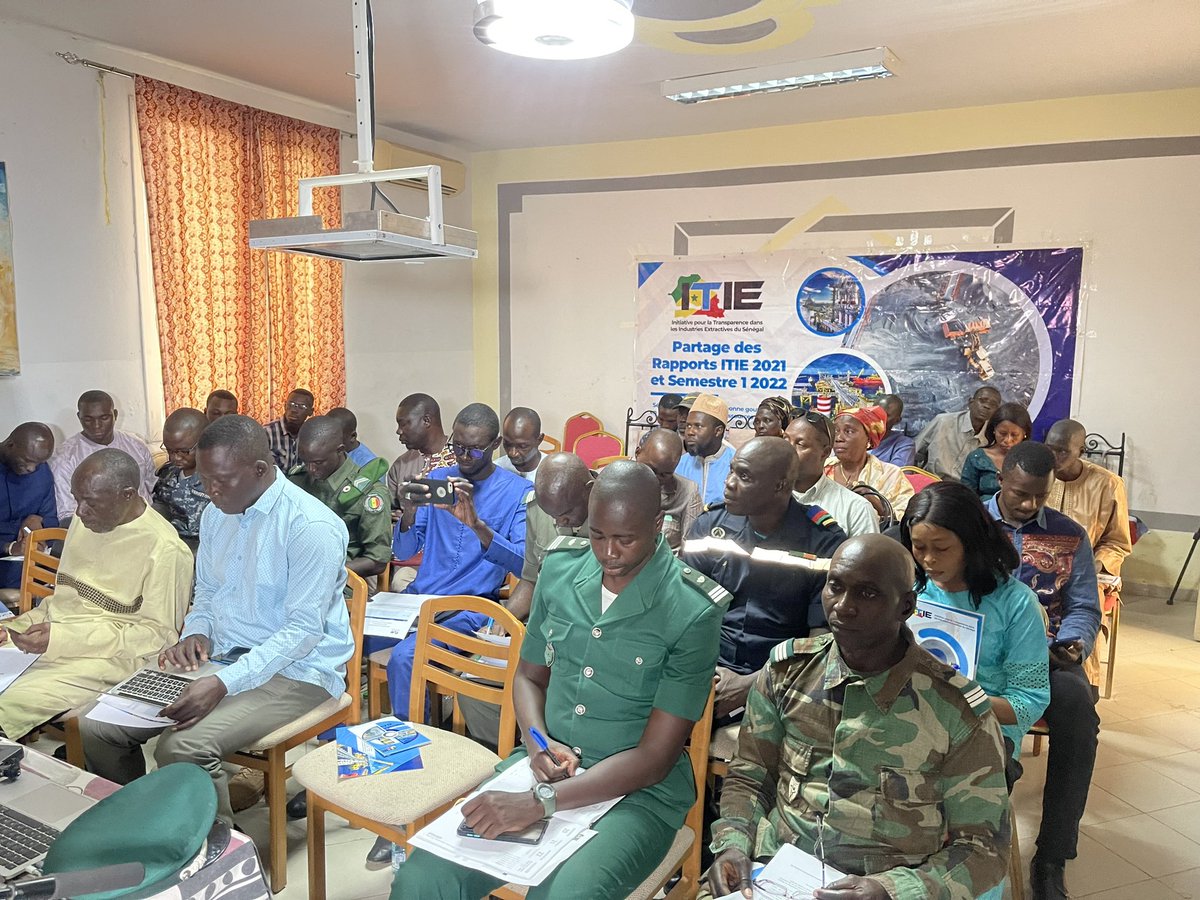 Itie_Senegal's tweet photo. 📌 1856 milliards FCFA payés aux entreprises pétrolières et minières 📌 Les dépenses de #Woodside sont estimées à 636,49 milliards FCFA en 2021 dont seulement 109 537 196 853 pour les locaux. #Rapport2021 @EITIorg @ewb_msv @AwaMCollSeck @diawara_marieme @moustapha57 https://t.co/JguaNIOkj3