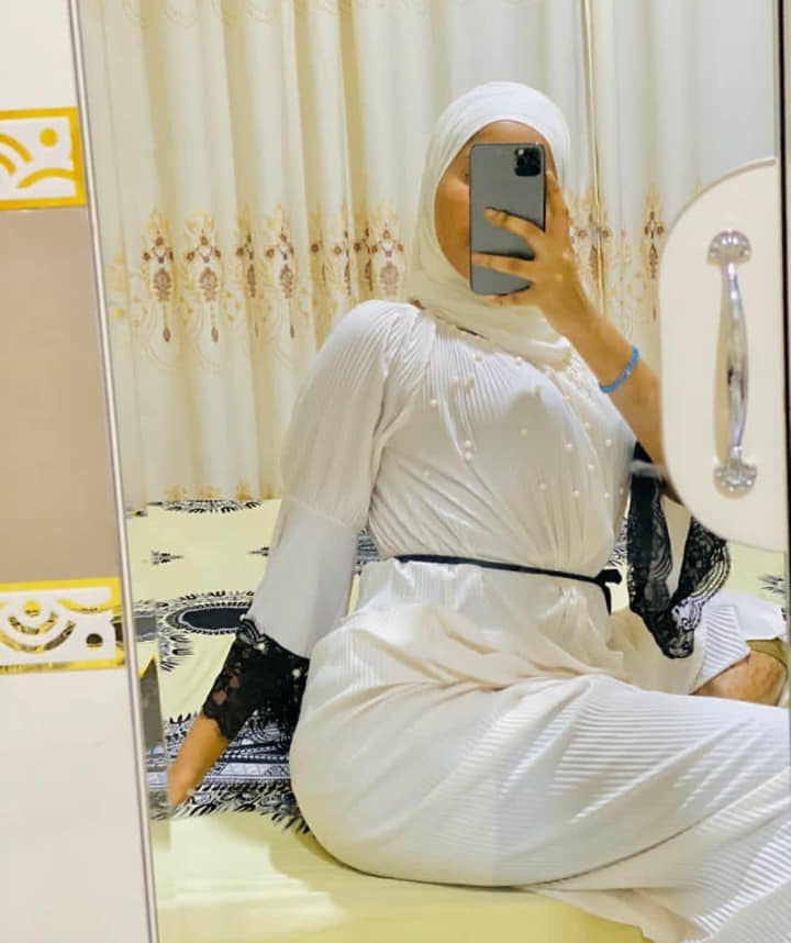 fadumo_laki's tweet photo. I seriously need a husband 🥰🙏🤗 https://t.co/hHxbosKWq3