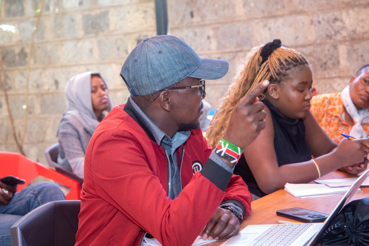 Wanavijiji_sdi's tweet photo. Reflecting on the 3-day group profiling and individual assessment in Mathare, Mabatini, Korogocho, Mukuru, Kamkunji, Kayaba, Huruma, Mathare North, and Kibera (8th to 10th Feb). Sharing insights and learning experiences. #WanavijijiVoices #GroupProfiling #IndividualAssessment. https://t.co/iF9Luy5MJZ