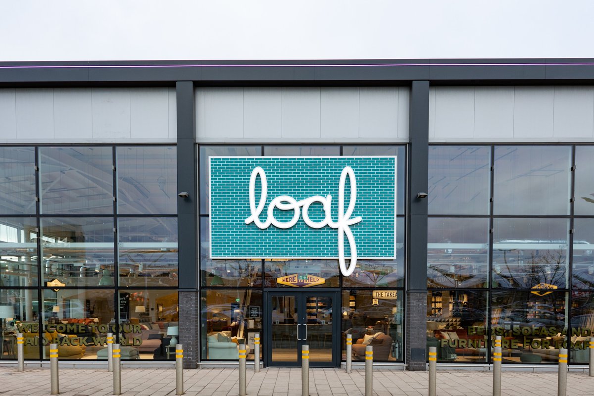 Clements08's tweet image. Complete interior fitout of 8.5k square feet of retail space, with a 2k square feet constructed mezzanine floor
 #clements_shopfit_construction  #retaildesign #clementsshopfit #clementsfitout #fitout #retailfitout #retailfitouts #storefit #edinburgh #loaf #joinery #shopfitters