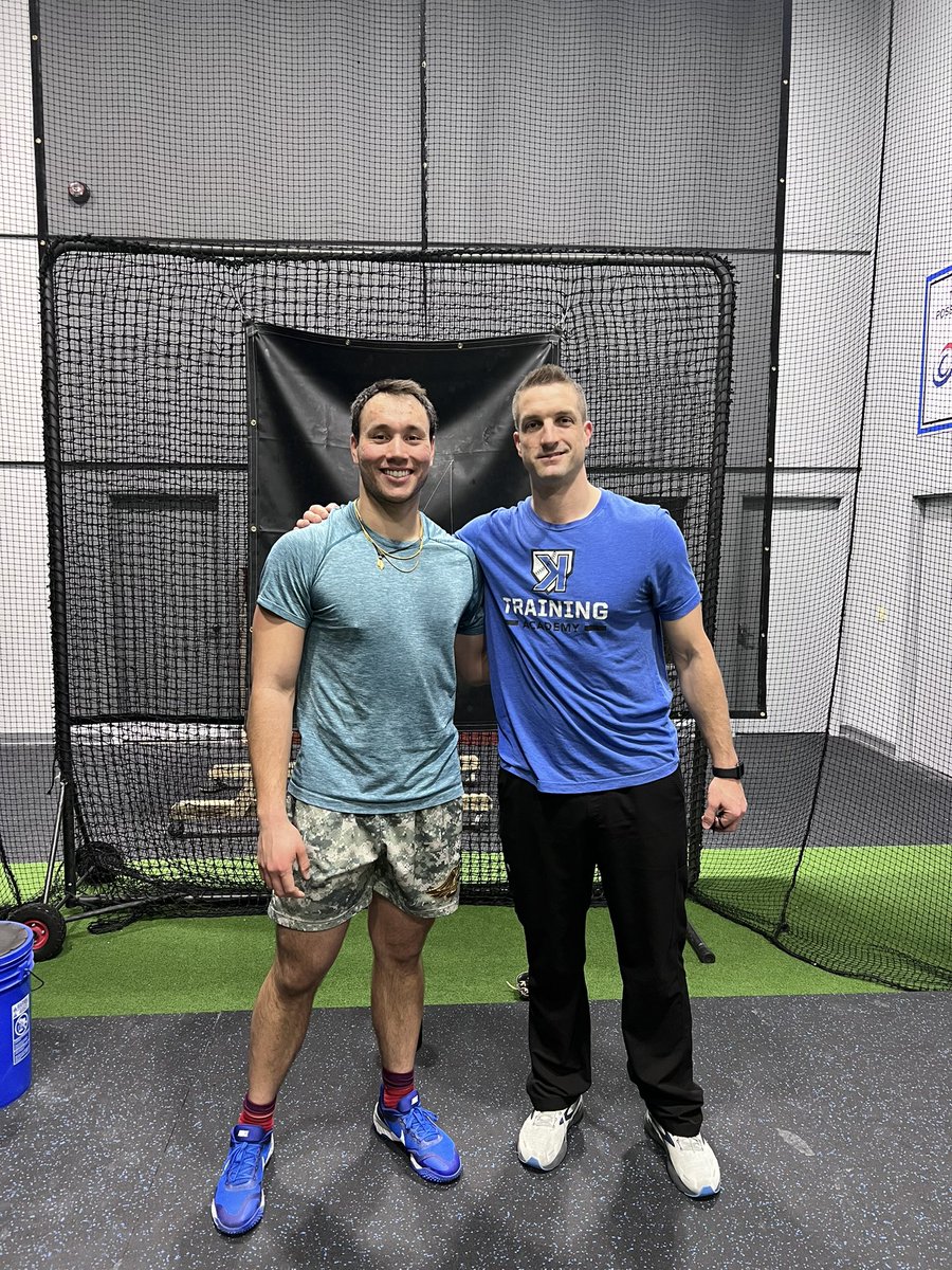 jukoachk's tweet image. Another off season in the books✅

Best of luck to Longtime #KsPro James Norwood as he heads to MLB Camp with the NY Yankees 

James added a few things this off season to his arsenal...A son and a house for starters...and oh ya... a pretty legit Slider too! 

Good luck James!