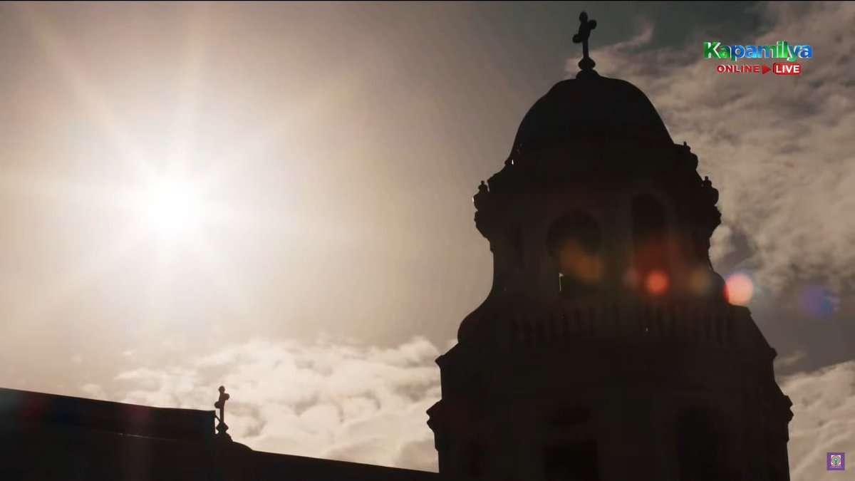 jaesfvr's tweet photo. gago nakalimutan kong teleserye pala 'tong pinapanood ko cuz it felt like i'm watching an indie film!

i mean just look at these shots especially the color grading!

#FPJsBatangQuiapoDay https://t.co/sfP0oMllJ2