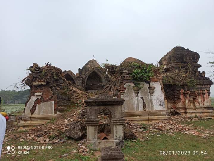 Saigeet36566874's tweet photo. 1000 yr old Thuvarankurichi Shiva temple (Tanjavur dt) is in its last days of survival. The sad part is that this temple was full of life few decades back. Who is responsible for this?
#SaveTNTemples #OurTemplesOurPride https://t.co/yT6dbLCg8C