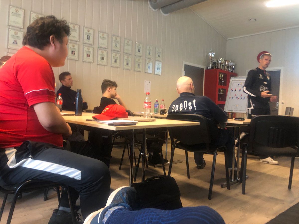 Lørdag 11.februar avholdt vi kurs om Posisjon spill på Sørumsand. Trenere fra 9 ulike klubber var representert.