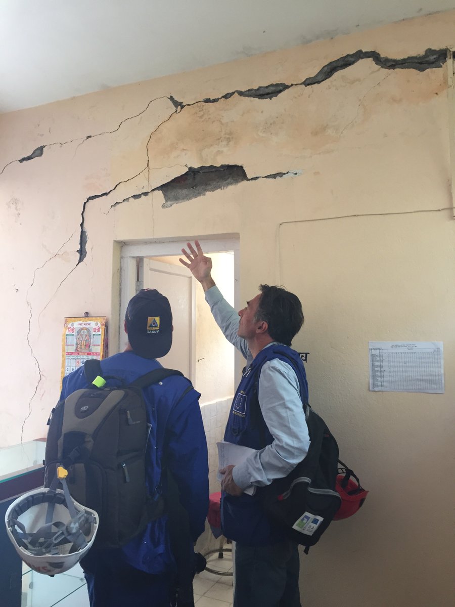 CRIMEDIM's tweet photo. For today's #PhDOverview we have our #PhD #candidate Prinka Singh with a quasi-experimental study in #Nepal about Hospital Safety Index (#HSI), measuring its impact as a tool for enhancing #Hospital #Disaster #Preparedness.
#DoctoralProgram #GlobalHealth #HumanitarianAid https://t.co/aHPqKgwxx4