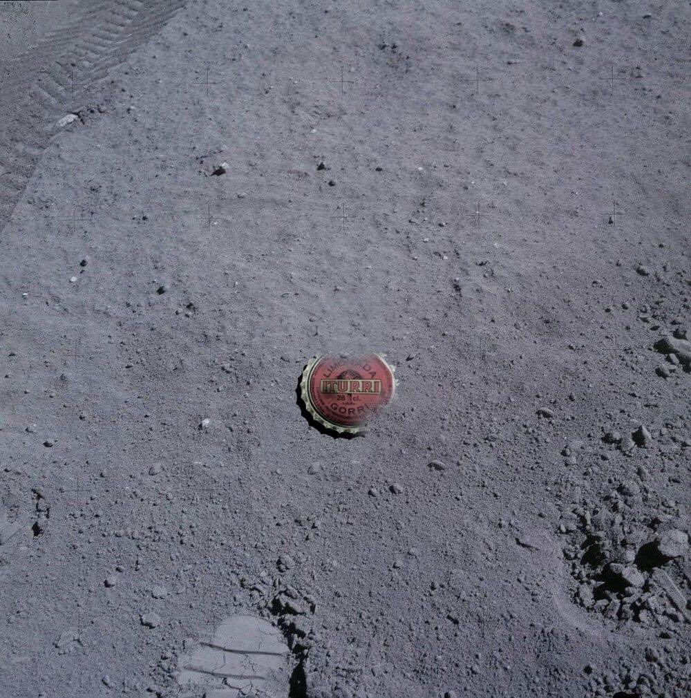 grafismo's tweet photo. NASA desclasifica fotos inéditas de expediciones bilbainas a la Luna. https://t.co/Gh2mAQwmMe