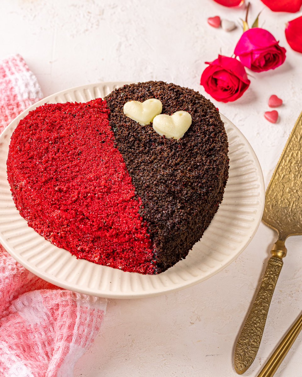 SweetTruthIndia's tweet image. Have you forgotten to get something for Valentine’s Day? 

Don’t worry, we got you!

Tap to order our Valentine Special #mixmatch cake linktr.ee/sweettruth.ind…