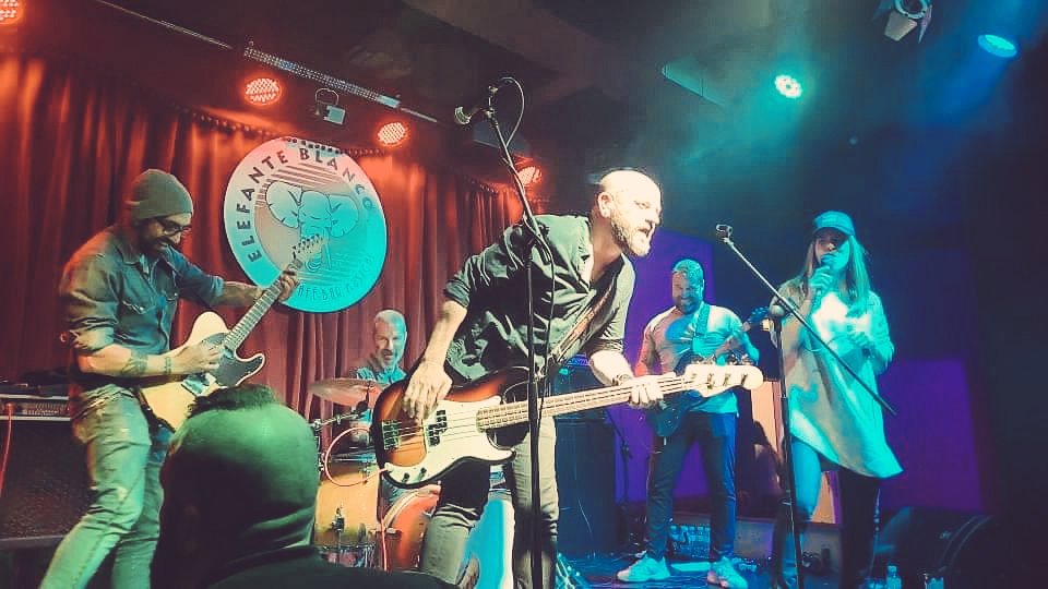 ProblematicsR's tweet image. Gracias a toda la peña que estuvo en la sala El elefante blanco, en Madrid, vosotros sois los que haceis que esto mole!!
Nos vemos en la siguiente parada problematic@s!!
#GoProblematics #Rock #Rockband #Madrid #livemusic #Coslada