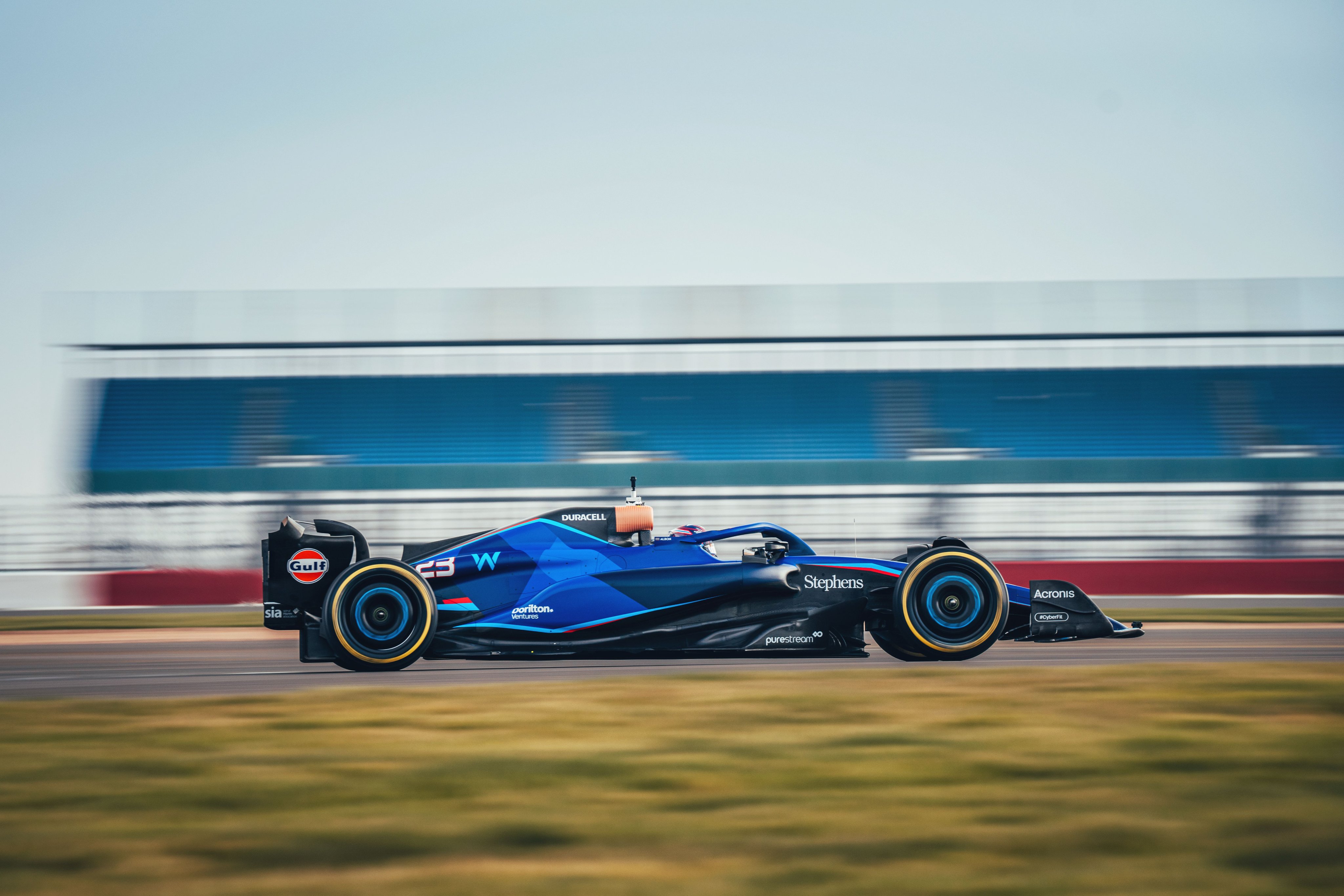 MCLAREN f1 автомобили Великобритании