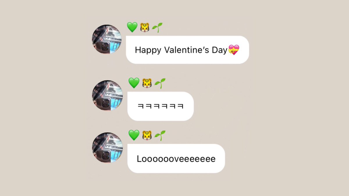 Ieemarkees's tweet photo. who needs a boyfriend when you have mark lee https://t.co/GiDl5TuNF1