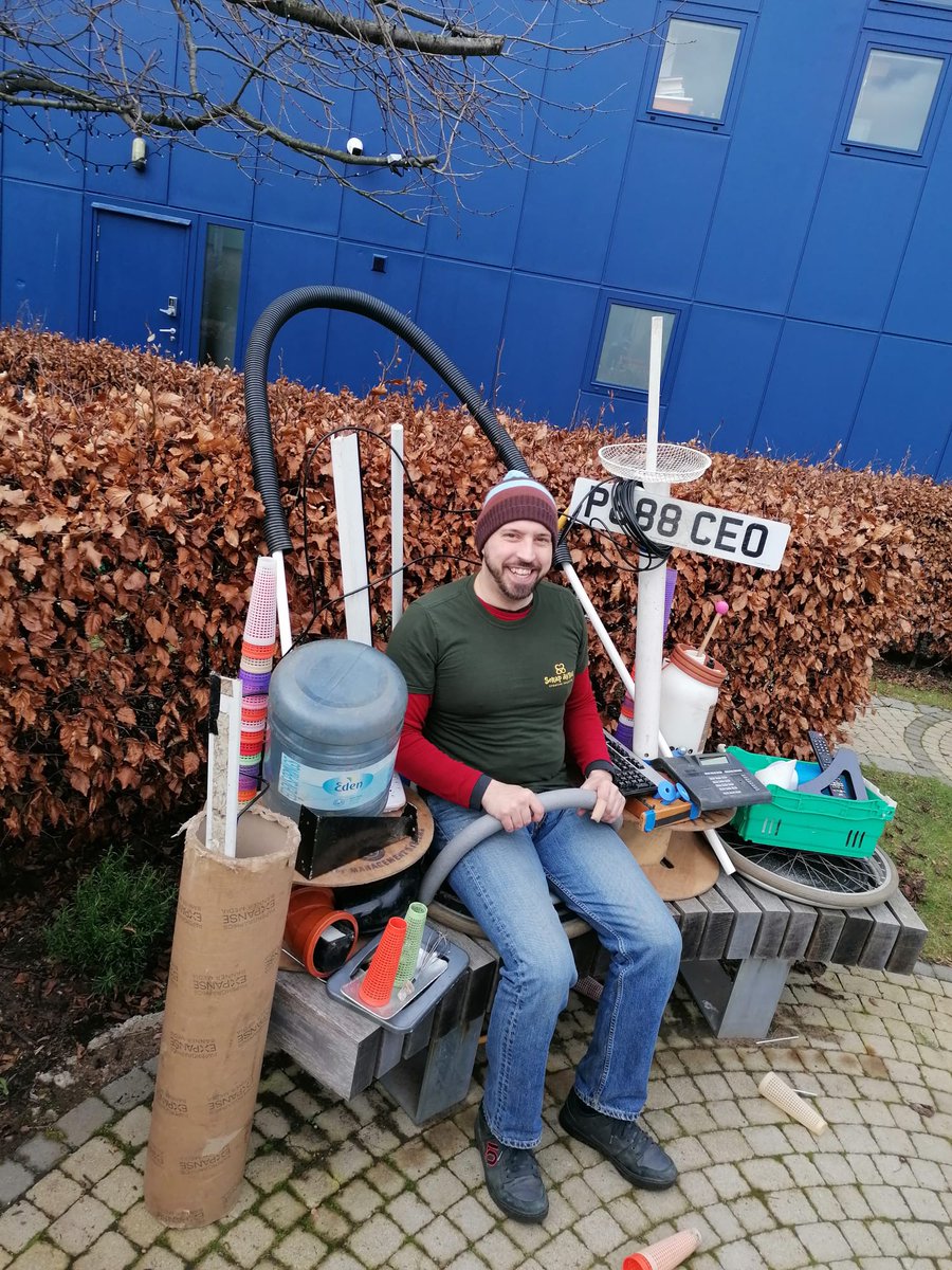 scrapantics's tweet photo. Big thank you to all the families and young people who joined in for our #Loosepartsplay at @DundeeSciCentre  as part of  #dundeesciencefest23!
Brian went back in time to learn from the dinosaurs and a machine to clean the sea floor was just some of the amazing inventions! 🦖🦀 https://t.co/F2CMvGeWwD
