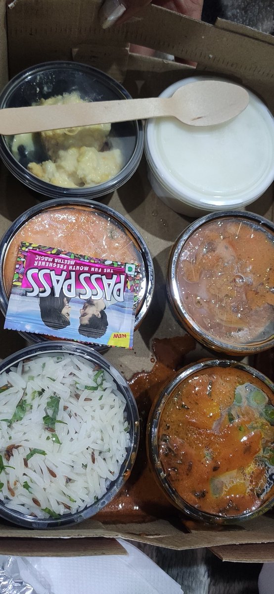 AlkeshPandey19's tweet photo. @zomatocare @zomato आप की डिलीवरी फ़ूड लीकेज की जिम्मेदारी नही लेती क्या? तो डिलीवरी क्यों करते है। न रेस्टोरेंट जिम्मेदार न zomato .. Please consider https://t.co/2cydwpOnem