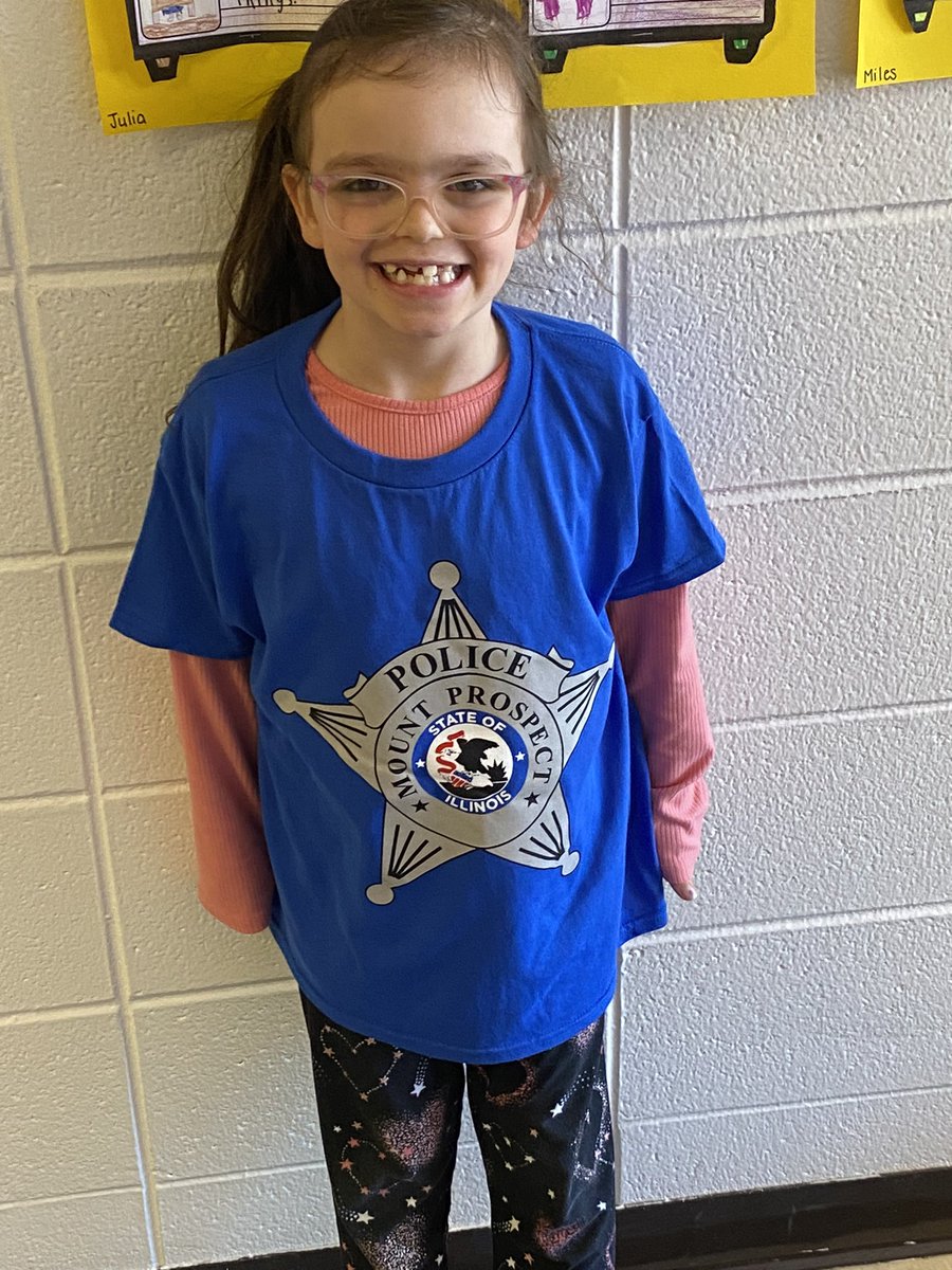 Thank you <a href="/OfcrFriendlyMP/">Officer Friendly MP</a> for teaching us about the stranger rules and what it means to be considerate! <a href="/Ms_Begg/">Ms. Begg</a> #iginspires #rtsd26learns