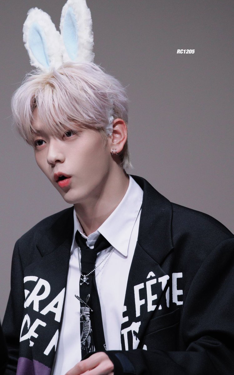 ricecake_1205's tweet photo. 【20230205 뮤직플랜트 팬싸】

ꪔ͈̱ ꪔ͈̥

#TXT_수빈 #수빈  #SOOBIN 
#TOMORROW_X_TOGETHER #TXT  
#투모로우바이투게더 #투바투 #SugarRushRide #TEMPTATION https://t.co/QtFZgNWchR