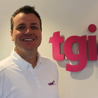 AndyRhodesPGA's tweet photo. Perfect start to the week with a visit from @TGI_ChrisTaylor always available &amp; a wealth of experience &amp; knowledge for partners to utilise Discussions from @TGI_Golf @Keighleygc @XPOS_Retail @CrossoverTech #tgibusconf &amp; of course upcoming Team Challenge @gloriagolf #itswhattheydo https://t.co/JLGvR3wcTH