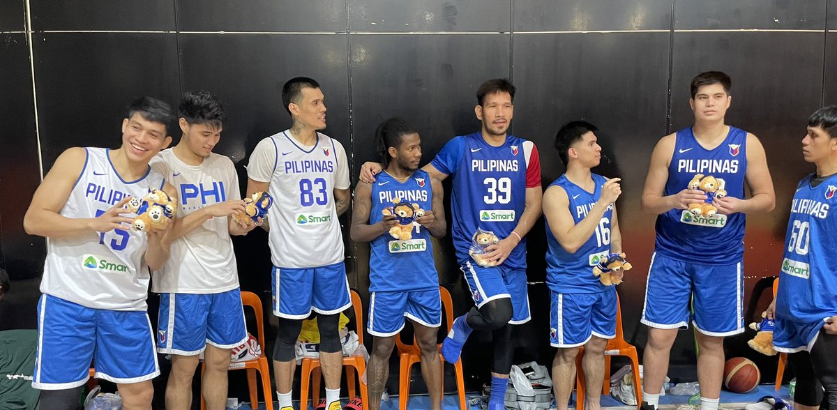 ABSCBNNews's tweet photo. LOOK: Kiefer Ravena makes an appearance as Gilas Pilipinas resumes practice.

Ravena is one of the overseas-based players in the 24-man pool that joined the practice for the sixth and last window of the Fiba World Cup qualifiers on Feb. 24 and 27. | via @PawidReiniel https://t.co/9G2gBwe2a8