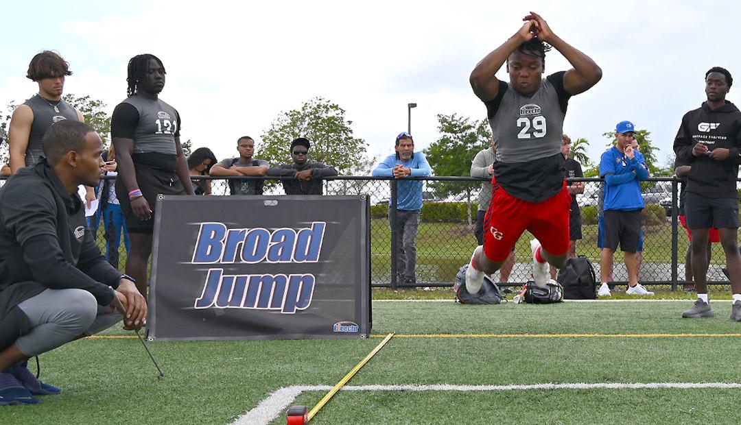 Linebackers Made An Impact At South Florida Combine. larryblustein.com/news/linebacke… @ChrisChambers84 <a href="/bleechr/">bleechr</a> <a href="/DanLaForestFB/">Dan LaForest 🏈</a> <a href="/MiramarFootball/">MiramarHigh Football</a> <a href="/CoachDunbar49/">Richard Dunbar</a> <a href="/FlyinglsFB/">FLHS Football</a> <a href="/FlyingLsAthlete/">Flying L's Athletics</a> <a href="/PVCobrasFB/">Park Vista Football</a> <a href="/Anthony_Ottinot/">Anthony Ottinot</a> <a href="/Redskins32/">Matt DuBuc</a> <a href="/_MNVikings/">Miami Norland HS Football</a>