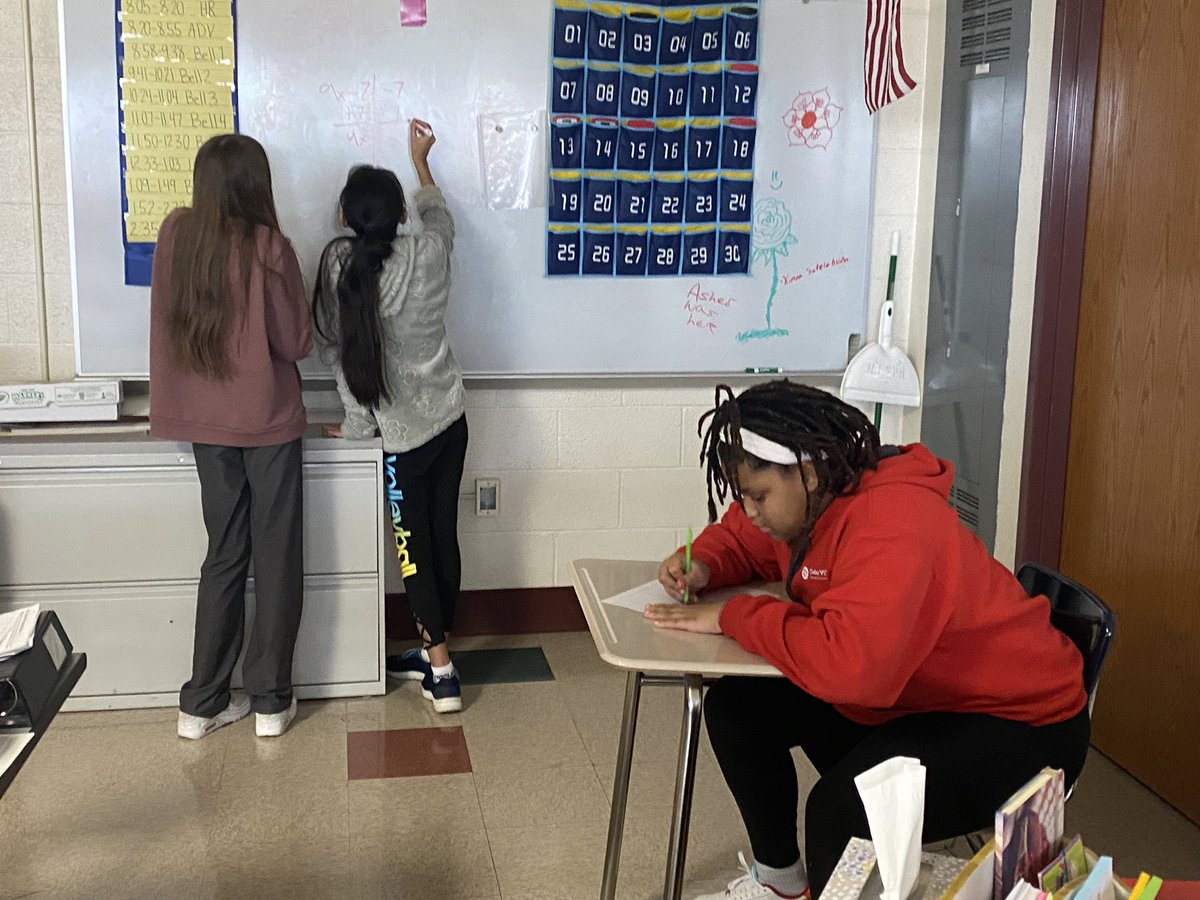 Mrs. Johnston tweet media