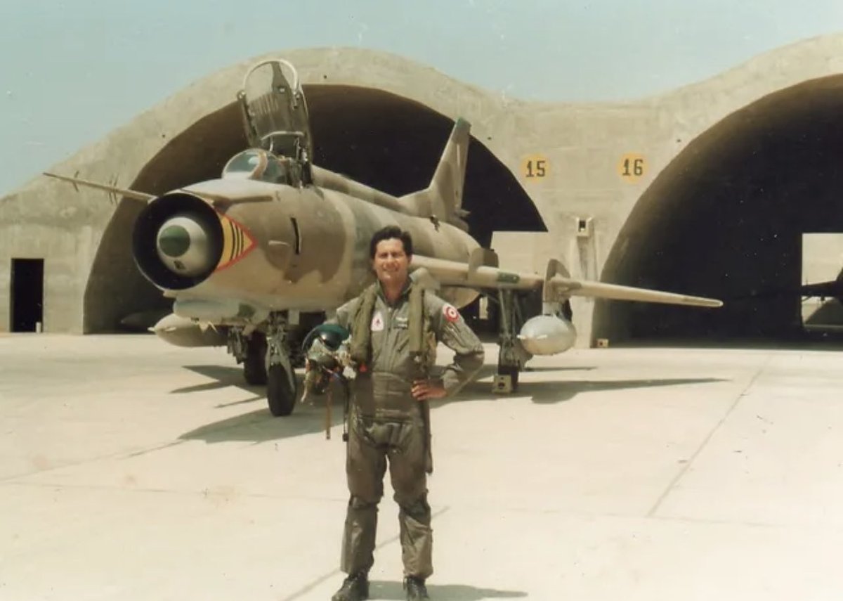 PucaraDefensa's tweet photo. Secretos de los #Sukhoi 22 en el conflicto del #Cenepa
@fapperu #seman #su22 #fitter #mirage #m2000c #fighter #caza #bombardeo #chiclayo #fighterbomber #fap @EjercitoPeru @peru #combataircraft 

https://t.co/yZqi9vQfZ5 https://t.co/bWprIDqujW