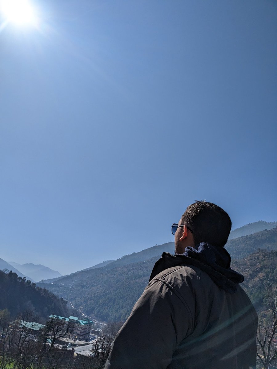 gauravgilalkar's tweet photo. Manali Day 2 glimpses
A 🧵
#shotonGooglepixel6a #pixel6a #wintermanali #snow #breakfast #cholebhature #breadjam #bread #jam #vermicelli https://t.co/GN4VseooRK
