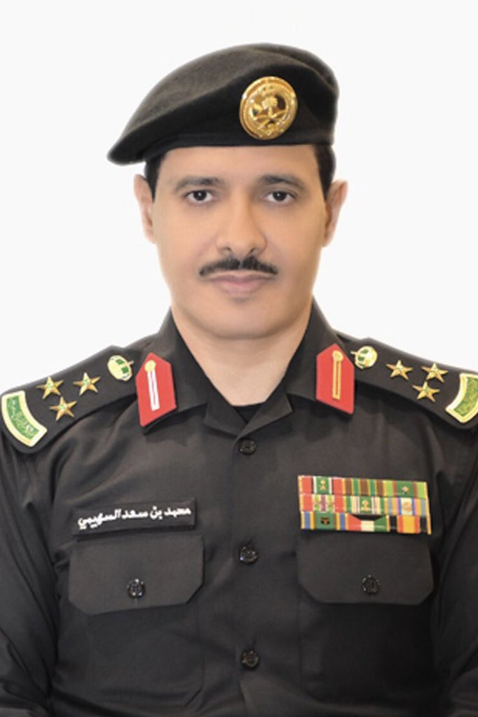 نبارك لسعادة اللواء محمد بن سعد السهيمي مدير الإدارة العامة للدوريات الأمنية ترقيته الى رتبته الجديدة "لواء" 

وفق الله سعادة اللواء في خدمة الدين والوطن والقيادة 🇸🇦

#بلقرن