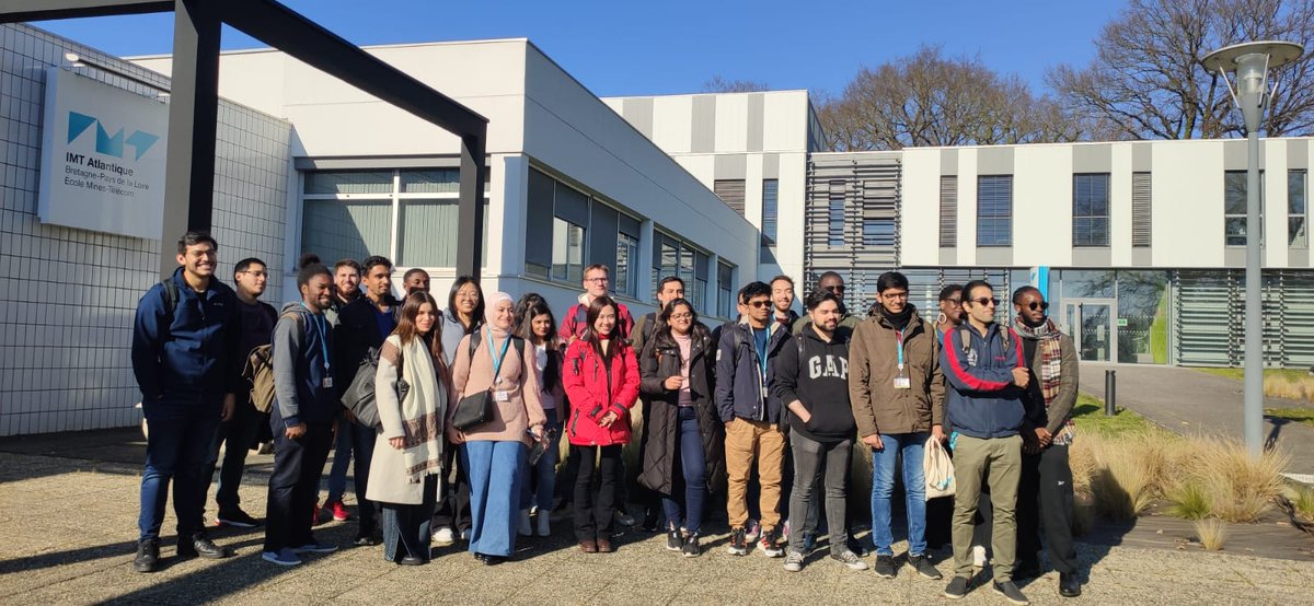 IMTAtlantiqueEN's tweet image. Students from all around the world joining @IMTAtlantique today
Welcome to Rennes campus for 2023 #SpringIntake !
#Master in #IT #DataScience #IoT #Networks #Engineering
ℹ️ imt-atlantique.fr/it