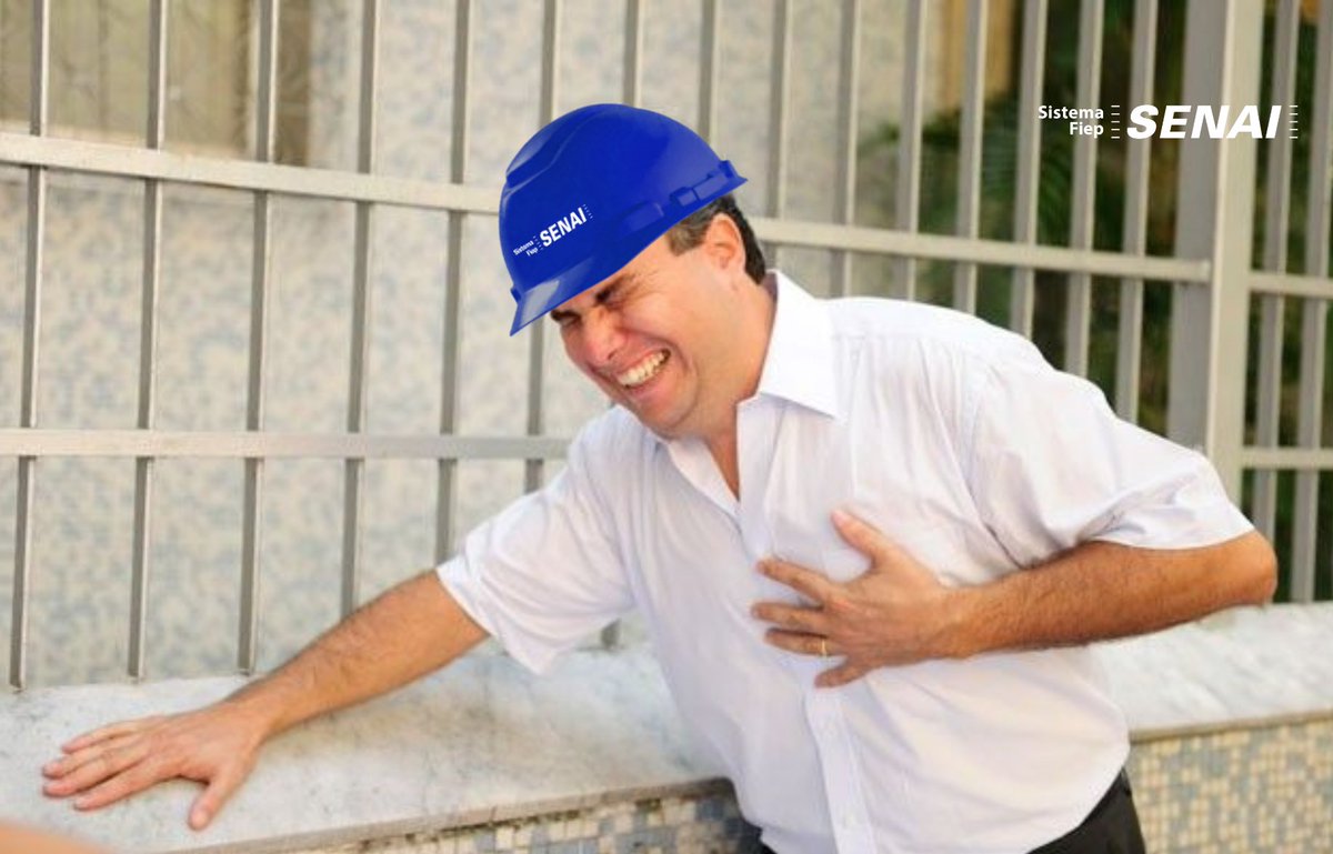 o Técnico em Segurança do Trabalho vendo a Rihanna grávida pendurada no teto