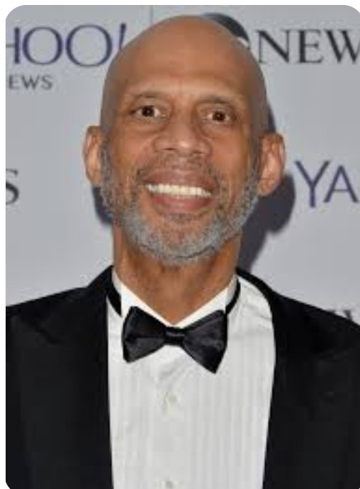 In honor of #BlackHistoryMonth 

Kareem Abdul-Jabbar is one of the most recognizable Black Muslim athletes in history.  ecoming the first high-profile athlete to do so. A basketball superstar, he won 6 NBA championships with the LA Lakers; record 6time NBA MVP &amp; 2time NCAA Champ.