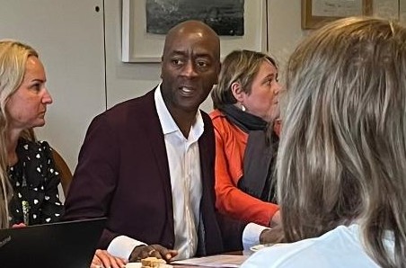 Free bus travel for care leavers can change lives. Thanks <a href="/BBCCornwall/">BBC Cornwall</a> for allowing <a href="/Barnardos/">Barnardo’s</a> 
@hughsherriffe to voice the stories of young people in a free transport pilot scheme with <a href="/CornwallCouncil/">@cornwallcouncil</a>
 and @carefree_fic. Start listening at 56mins bit.ly/3JYWd3H