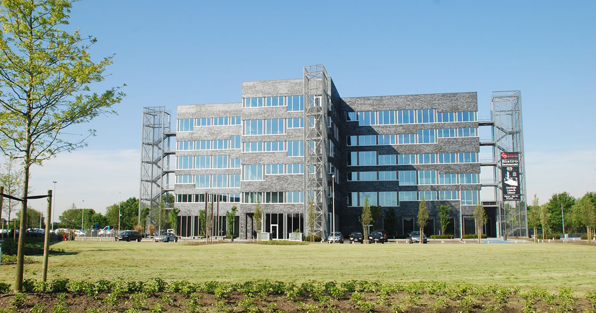 swecobelgium's tweet photo. Het nieuwe #Sweco-kantoor 🏢 in #Westerlo heeft zijn deuren geopend! Hiermee bundelen we onze expertise in de #Kempen. Vanuit het #4Wings bedrijvencomplex aan de Nijverheidsstraat 13 in Westerlo geven we vorm aan de samenleving van morgen. #TransformingSocietyTogether https://t.co/7NuQZ1xljp