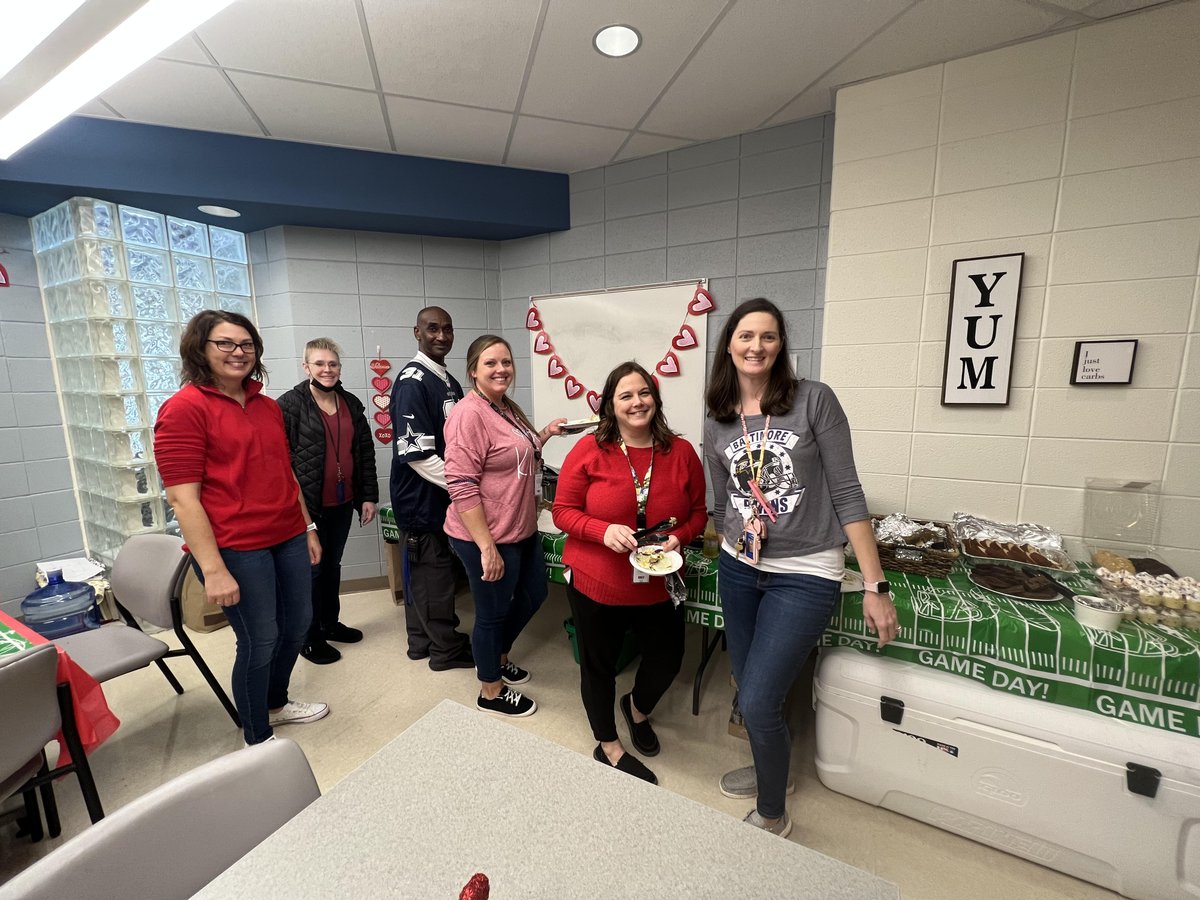 CWFDES_smcps's tweet photo. We here at #CWFDES have the BEST PTA! Thank you for providing our SOUPerbowl lunch on Friday!
It was all so delicious and a great time was had by all! https://t.co/EdLwWySMh2