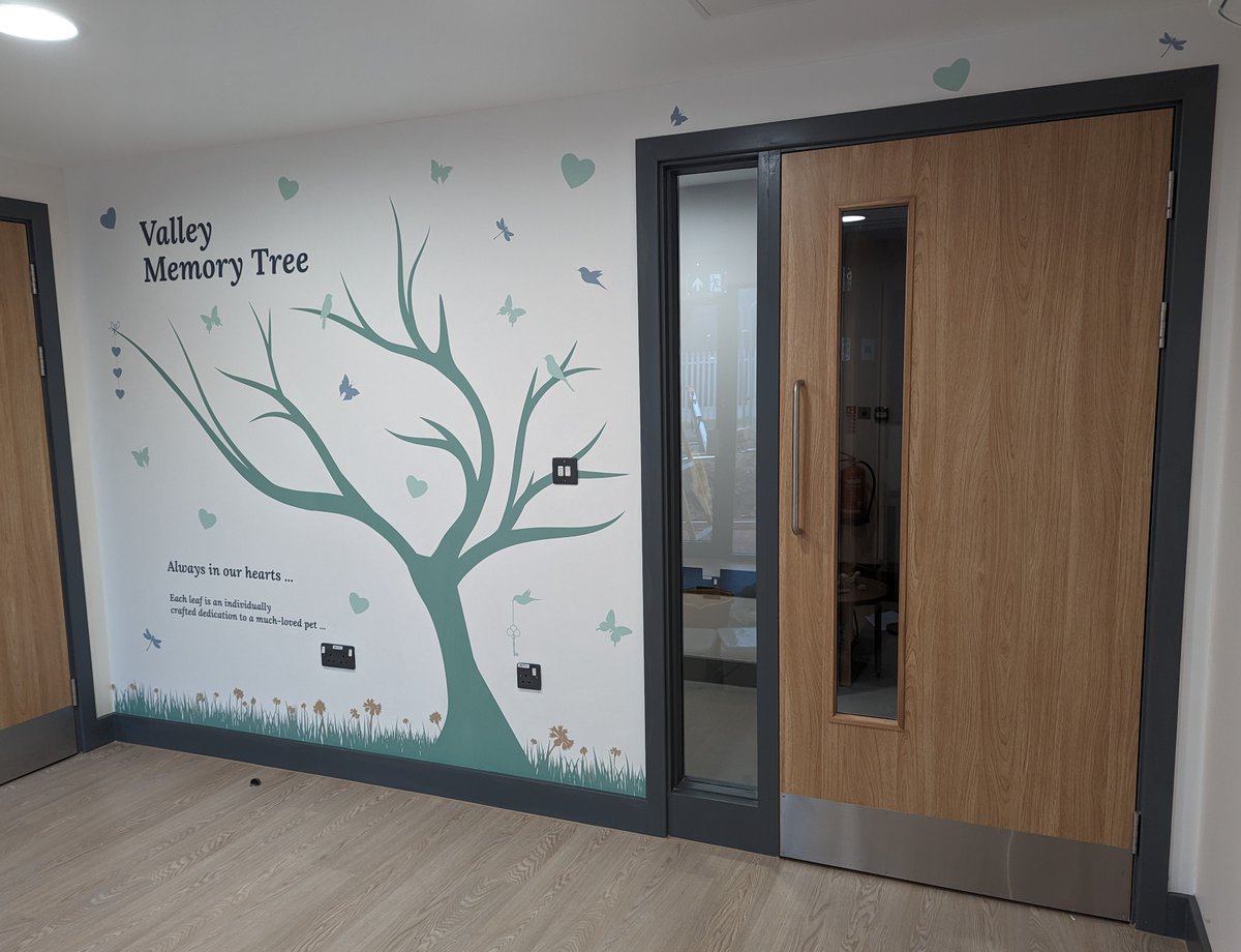 Plain white walls be GONE! 🪄 Add personality to your work environment with our commercial grade, cleanable, fire rated bespoke wallpaper

Struggling for inspiration? Not only do you have our Graphic Designers on hand but also a Library of images at your disposal!👩‍💻 #WallPaper