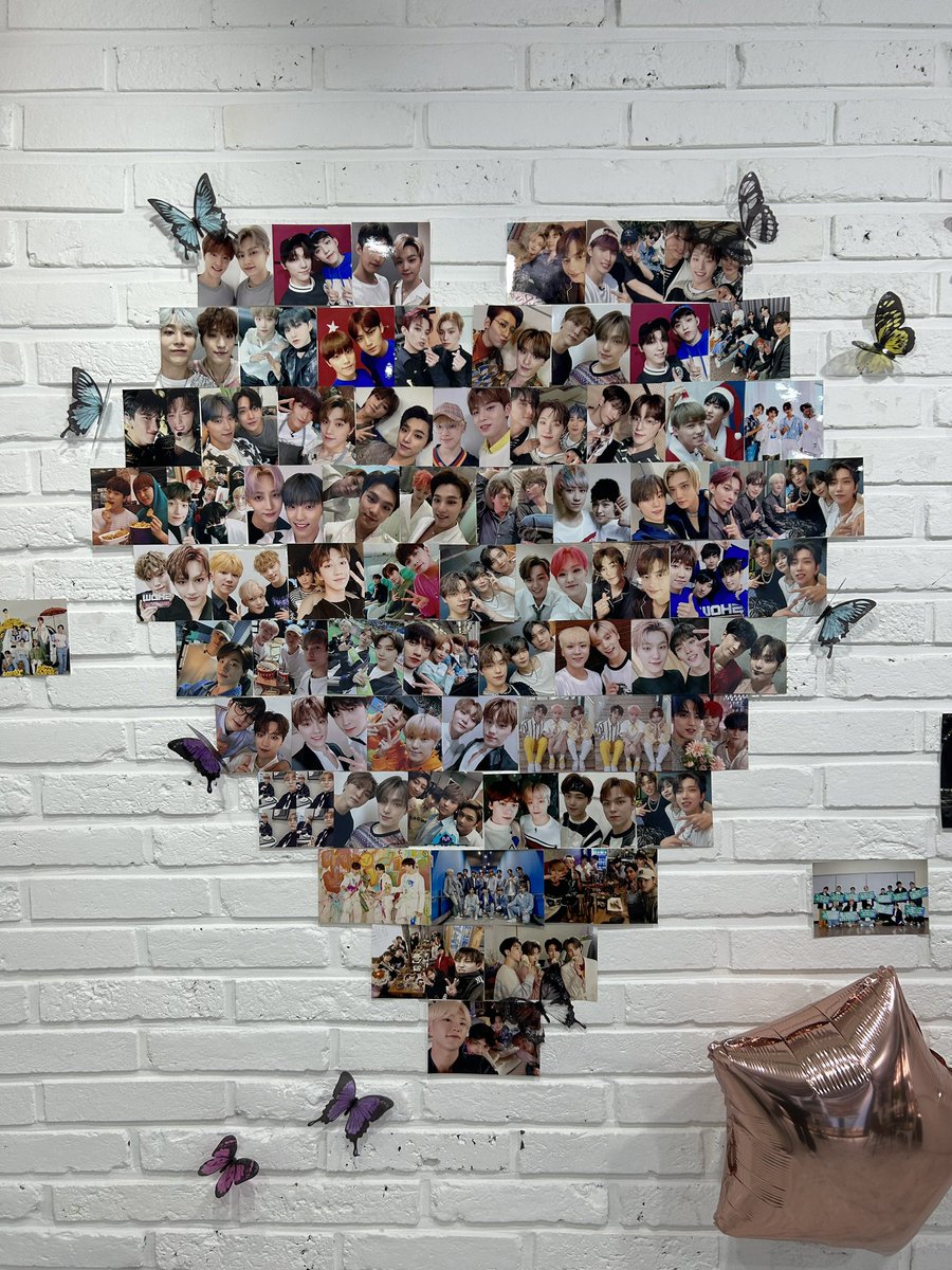 ari_bean_'s tweet photo. 지나가다가 들어가게 된 카페였는데요,,(사실 디노가 너무 예쁘게 앞에 붙어있어 들어가야만했던.) 특전 대봉투로 주셔서 잘 들고 집갈 수 있었습니당😍 카페도 너무 예쁘게 꾸며주셔서 감탄하면서 차니를 봤네요 포스터도 짱이었슴다
#찬이의_찰나가모여_역사가_돼
#과거에도_앞으로도_영원히_빛날_찬 https://t.co/c3h9I9MCTc