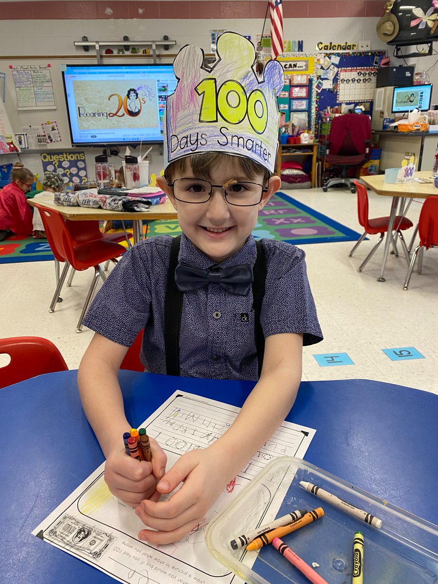 redcreekcsd's tweet photo. On Friday, students at Cuyler Elementary celebrated the 100th day of school! #RAMSPROUD https://t.co/5WQKWIvR7i