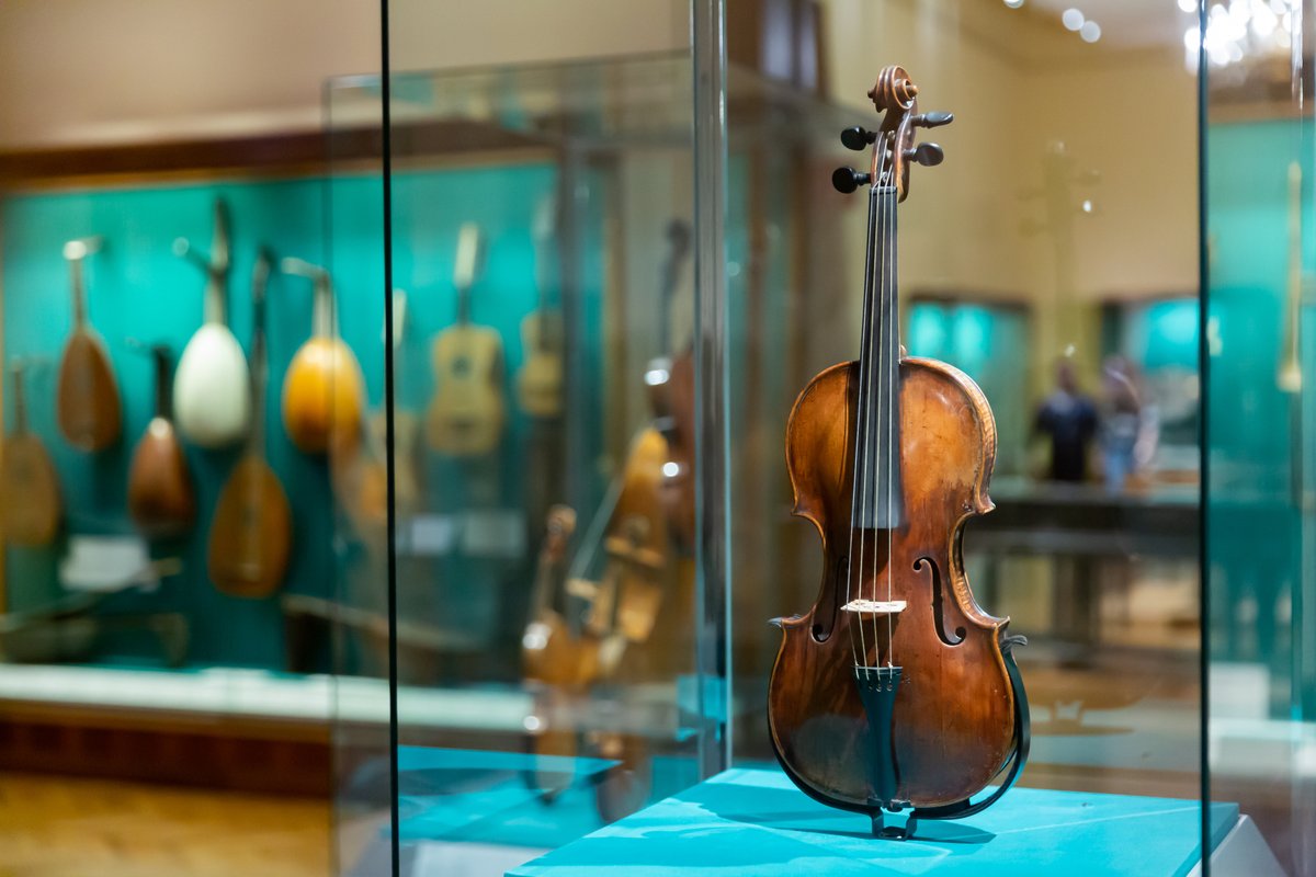 GlassForEurope's tweet image. In #museums glass protects exhibits without compromising the #visualexperience of the visitors. By avoiding unwanted #glare and reflections, it limits distractions from a clear view of the object or environment behind.
Look out for more!
glassforeurope.com/products/