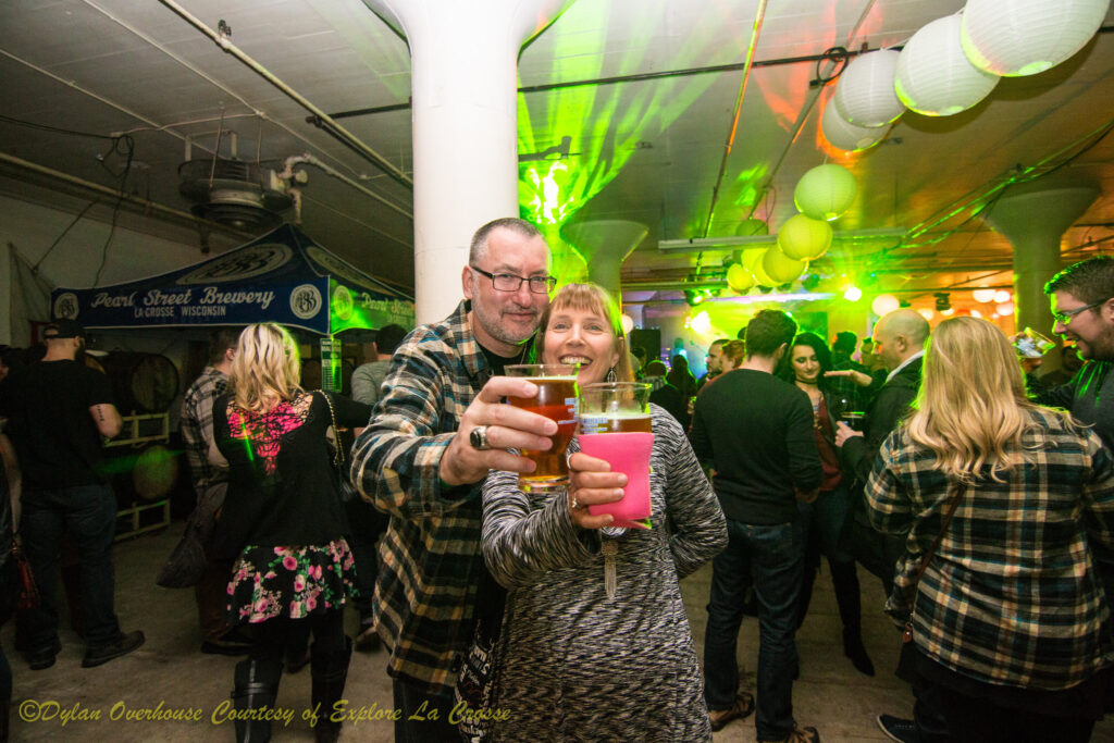 🎵We connect once again with Joe Katchever, this time about the 24th Annual Winter Ball 🎭...

🎧 Listen at ow.ly/UvqY50MQEh1 or on your preferred #podcast app 🎙️.

Photo by Dylan Overhouse Productions for <a href="/explorelacrosse/">Explore La Crosse</a>

#lacrosselocal #lacrossepodcast #craftbeer