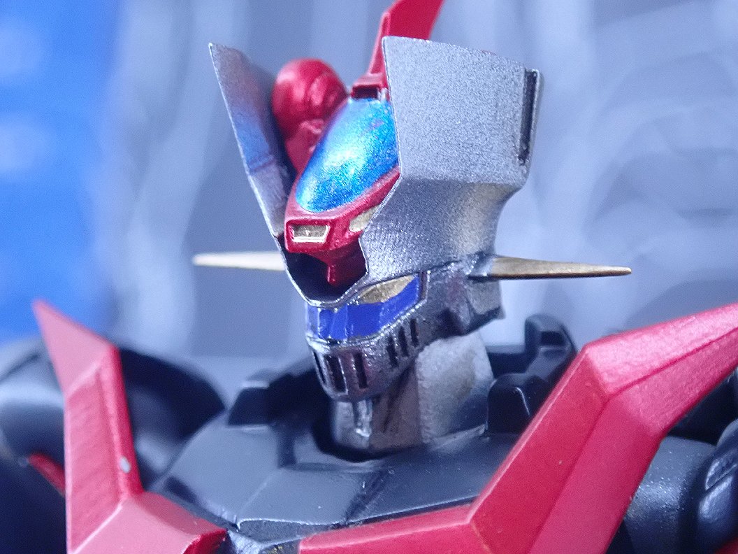 新たに始まるマジンガーZEST。INFINITYは柳瀬マジンガーでしたが今回のメカデザは阿久津さん。ここからどうなるか知りませんけどなんか久々ですねアレンジされてブレストプレートがクリアじゃないの。
もっとMODEROIDマジンカイザーくらいの規模かと思ったら現物はHG1/144くらいの大きさの商品でした。 