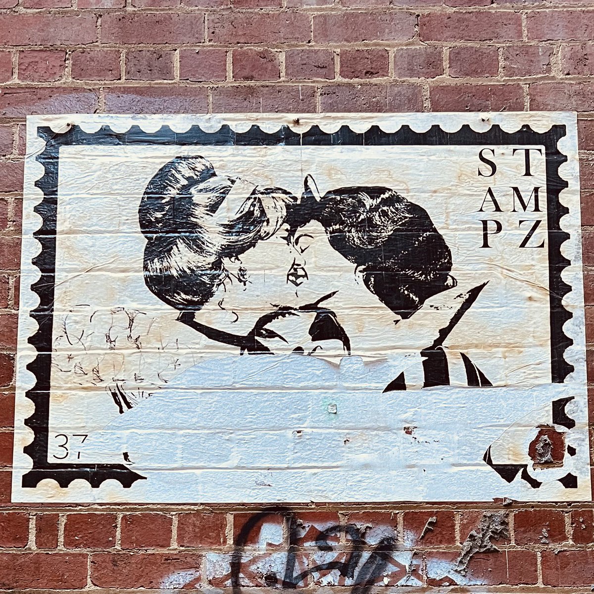 Melbourne street art be the finest of goods ✨