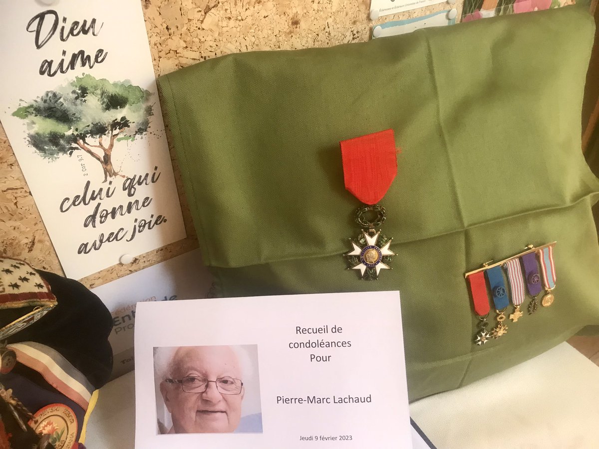 Adieu Homme de Raison et Passions
Adieu 🎼🎶Compagnon du Jourdain! 
Les @ANCIENS_GAY_LU ne t’oublieront jamais.