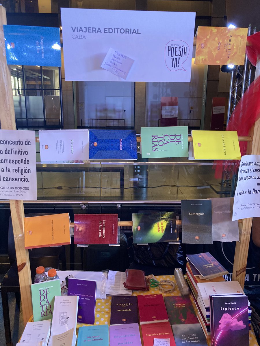 Estuvimos en la Feria Editorial de #poesiaya y estuvo buenísimo!
