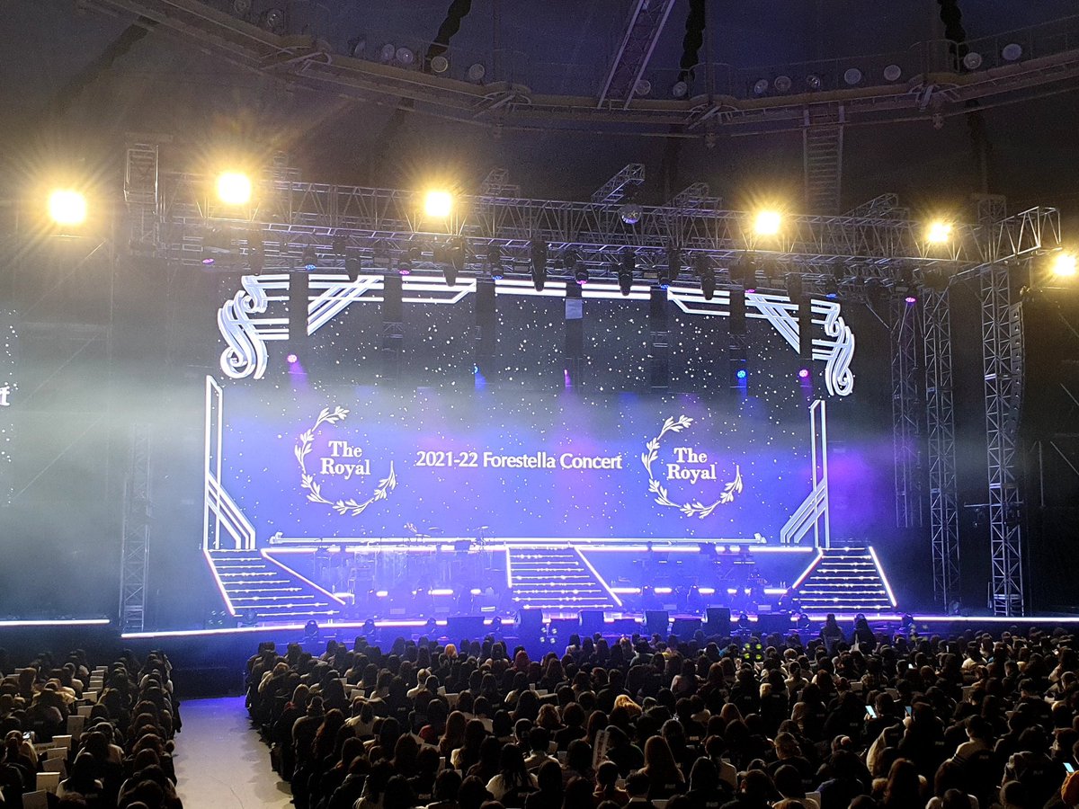 비투비 팬미팅 공지가 떠서 모아보는 핸드볼 경기장 시야

일단 1층 11구역 5n번 (6열)