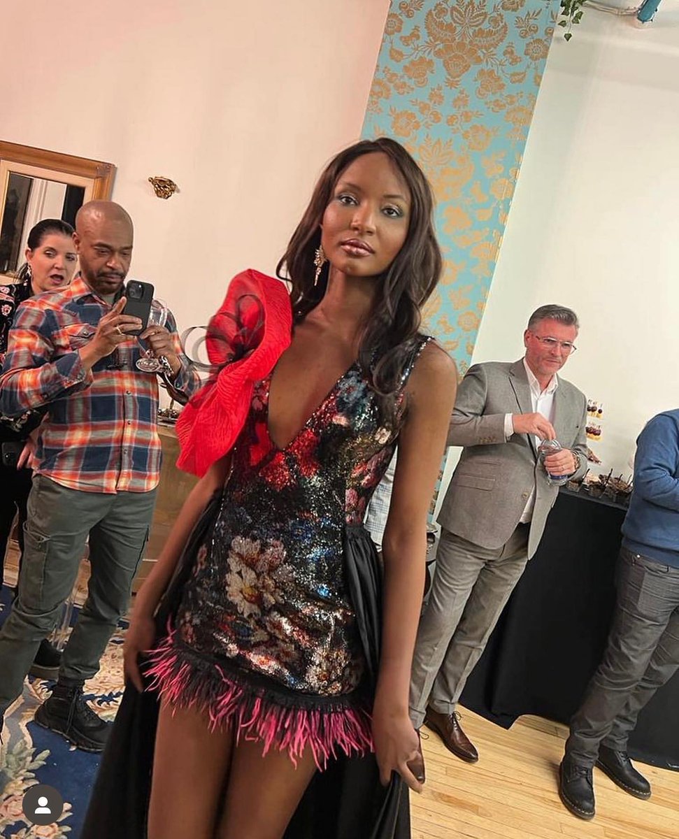 DLVisionMode's tweet photo. Retour en images sur la soirée L'Apéro de Mael qui se déroulait mercredi dernier lors de laquelle les invités ont pu découvrir la nouvelle collection de @smail_akdim #modequebecoise #Montreal #luxe #fashion https://t.co/9TnKJDQfjn